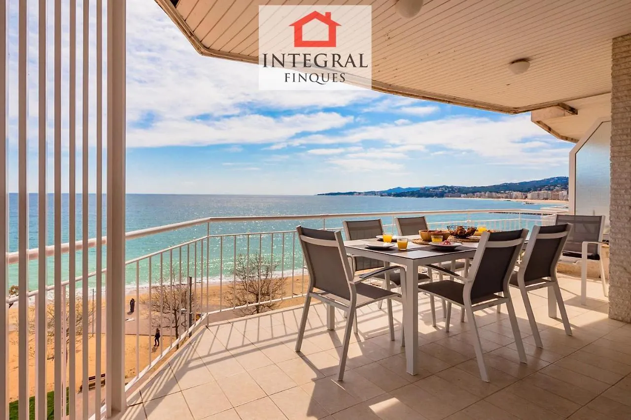 Atlantis Palamos Home 0*,  Spain